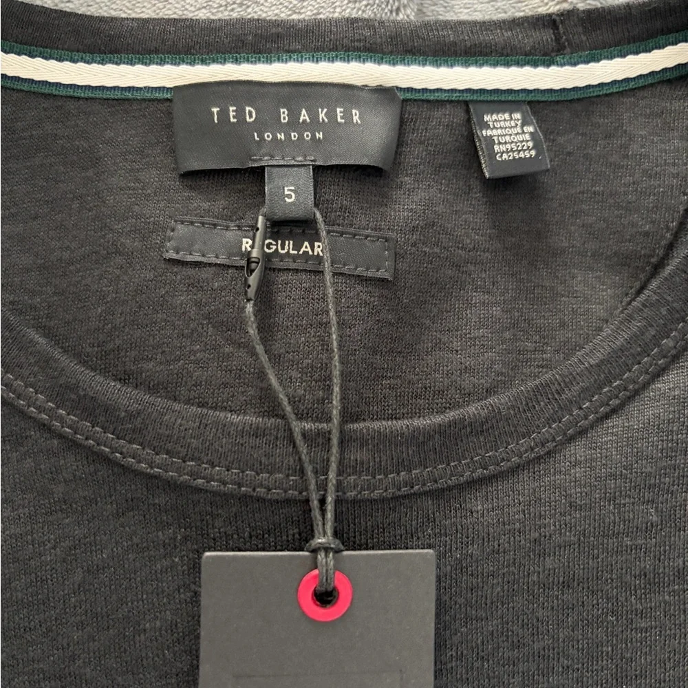 Ted Baker Black Men's Short Sleeve Tee - NWT - Picture 2 of 3